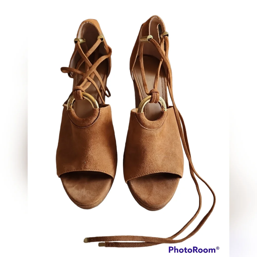 CALVIN KLEIN strappy Suede platform heels. Like new.